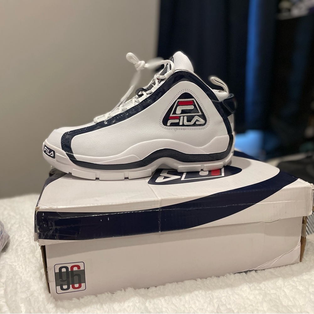 2019 Release of Fila’s Grant Hill 2 (size 11.5) - NWT